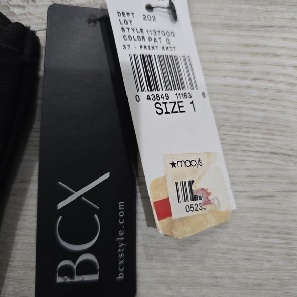 BCX Juniors Black and White Patterned Dress Size 1 NWT - Picture 3 of 6